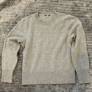 J. Crew Light Gray 100% Cashmere Crewneck Sweater - M